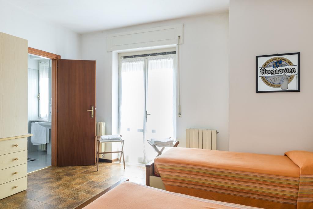 Hotel Cristina San Rocco di Piegara エクステリア 写真